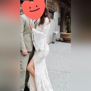 Elegant Lace Dress with Long Sleeves